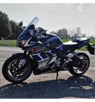 AdesivoFZ1 FAZER 2010 2015FZ1 FAZER 2010 2011